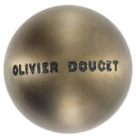 Boule de pétanque personnalisée avec une gravure longue