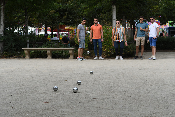 La pétanque pour combattre la solitude